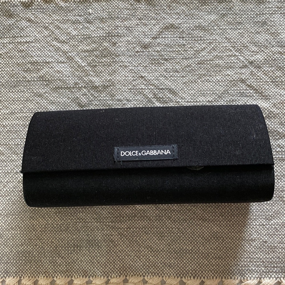Dolce &Gabbana magnetic case 🕶